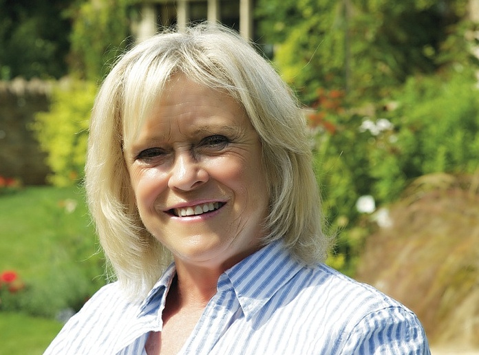 Sue Barker - Presenter and Host - Book from Arena Entertainment